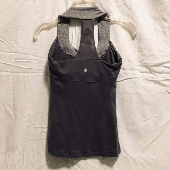 Lululemon Size 4  Racerback Tank Top Built In Bra - Picture 8 of 16
